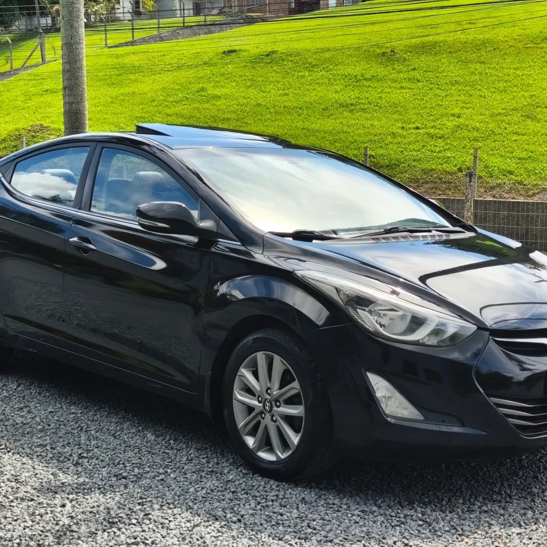 Hyundai Elantra GLS 2.0